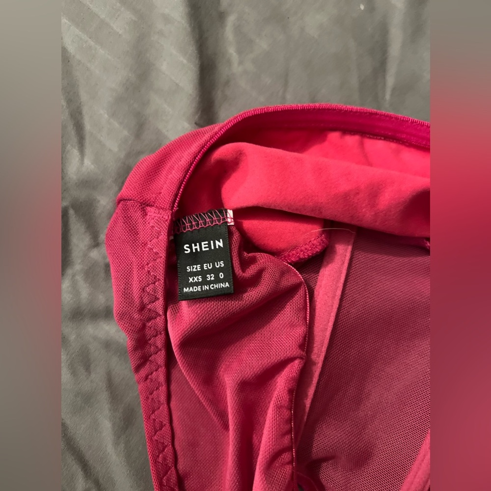 pink crop top